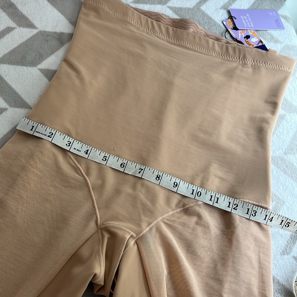 HONEYLOVE NWT Mid-Thigh Bodysuit in‎ Sand size XL Shapewear Sculpting - Picture 8 of 8